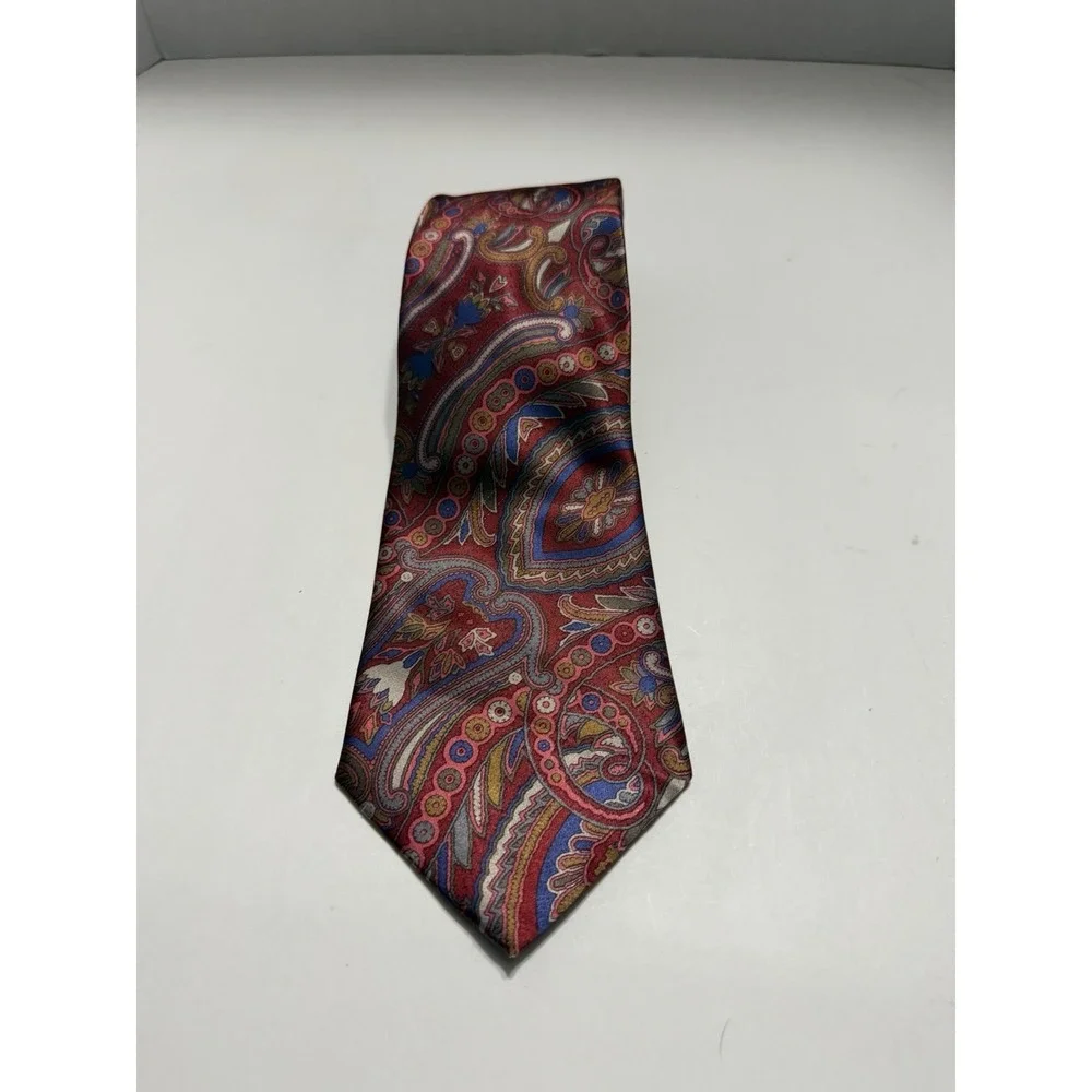 Camden Court Mens Paisley Necktie Red Blue Gold Classic Formal USA Made Tie